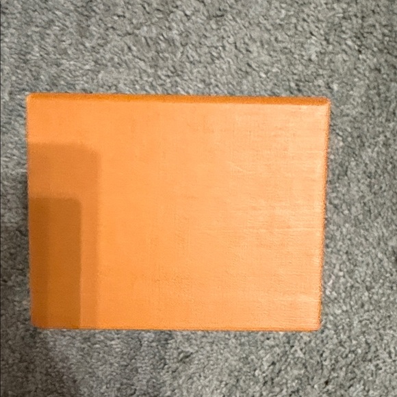 Louis Vuitton Orange Glasses Box with Navy Ribbon - Picture 4 of 4